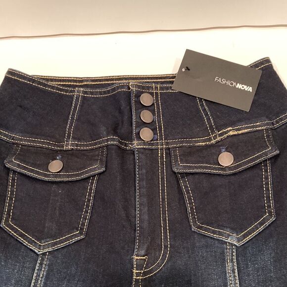 BRAND NEW FashionNova Juniors Jeans Size 11 - Picture 5 of 6